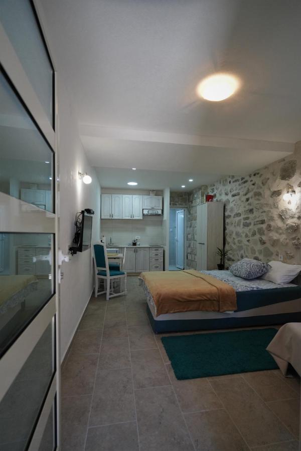 Apartments Visit Perast Bagian luar foto