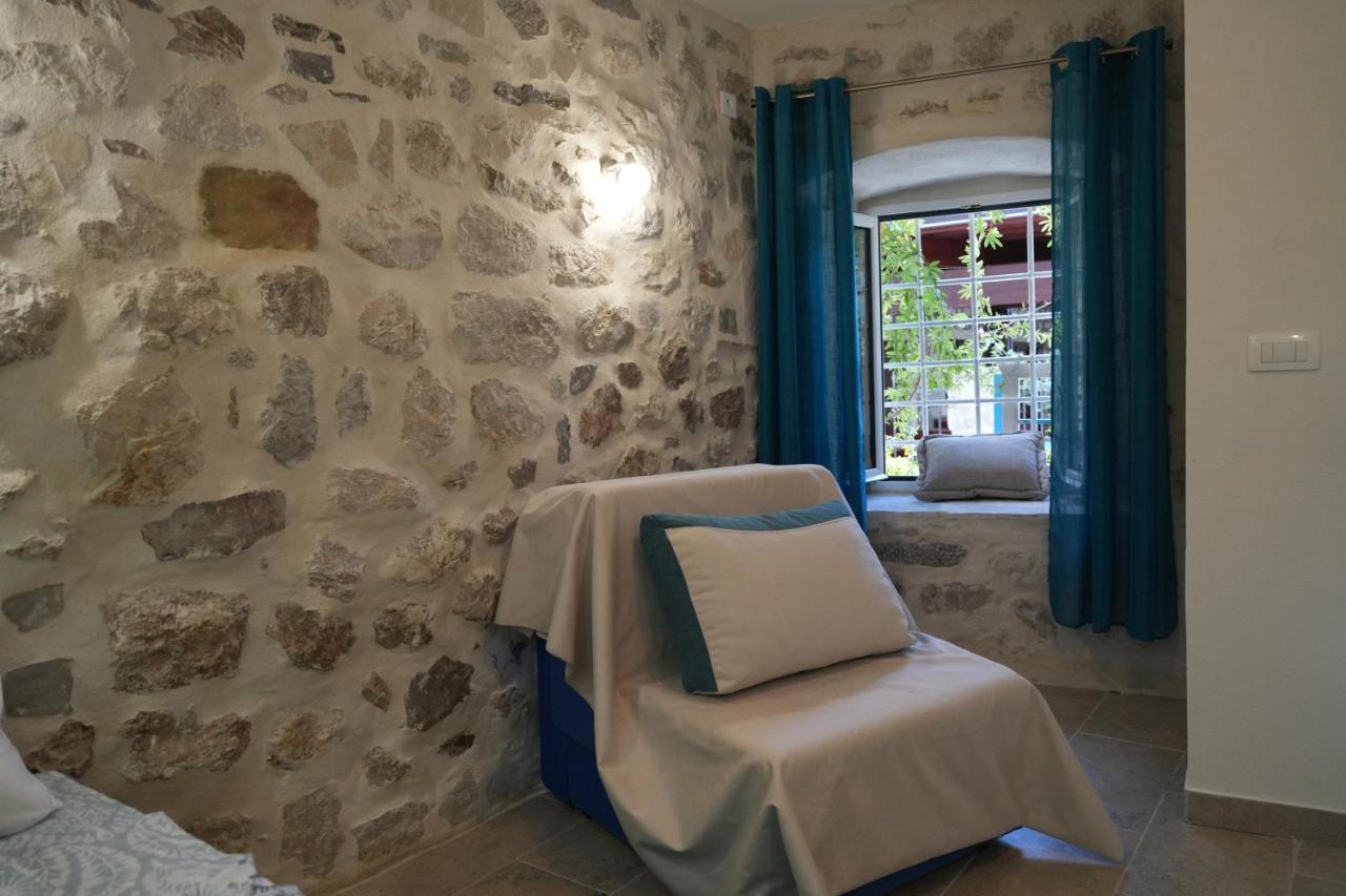 Apartments Visit Perast Bagian luar foto