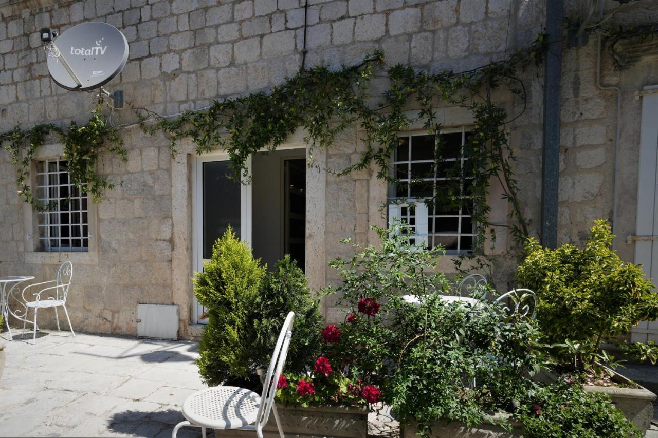 Apartments Visit Perast Bagian luar foto