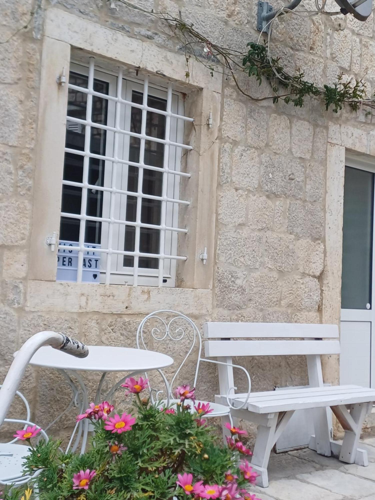 Apartments Visit Perast Bagian luar foto