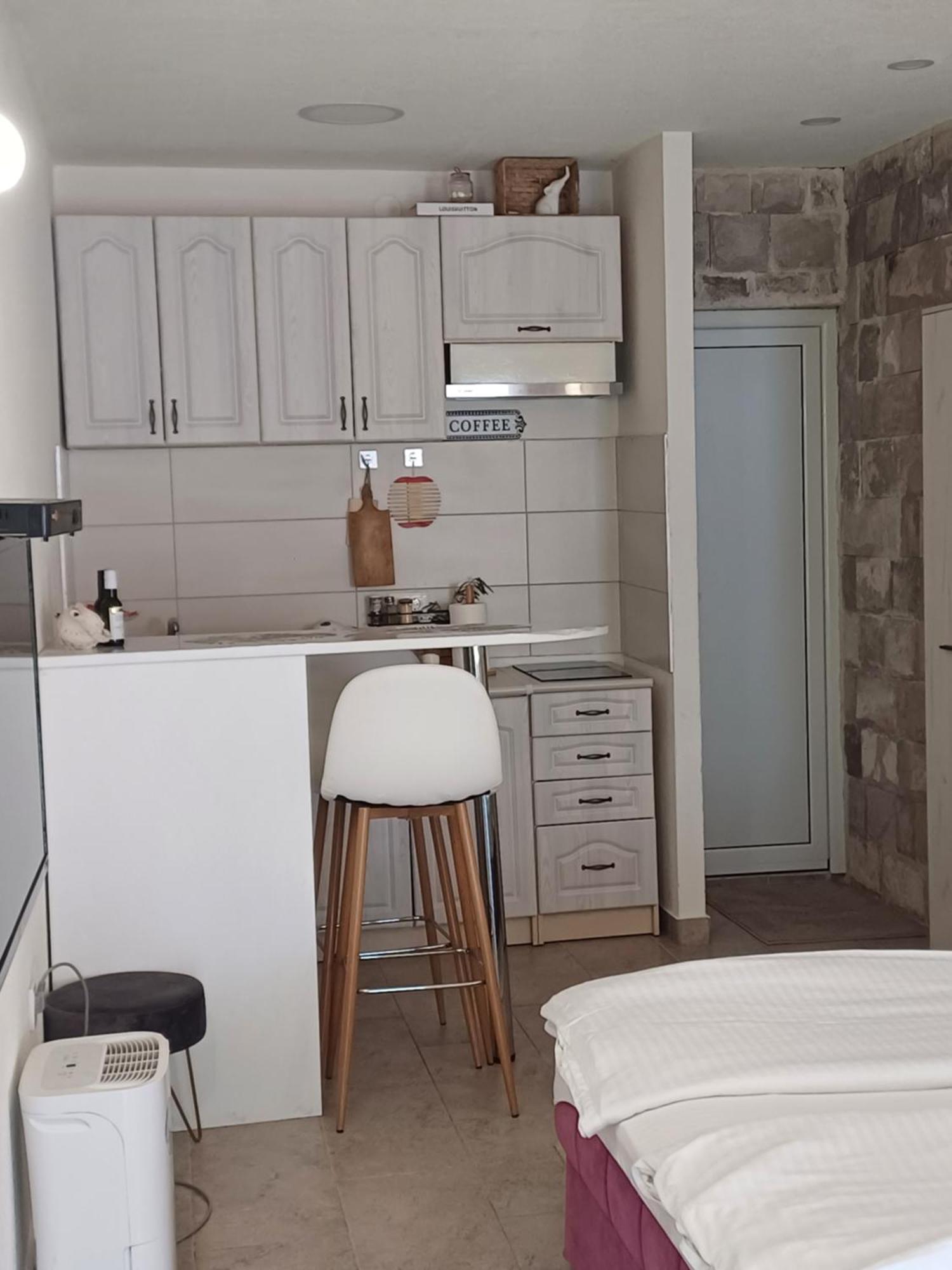 Apartments Visit Perast Bagian luar foto